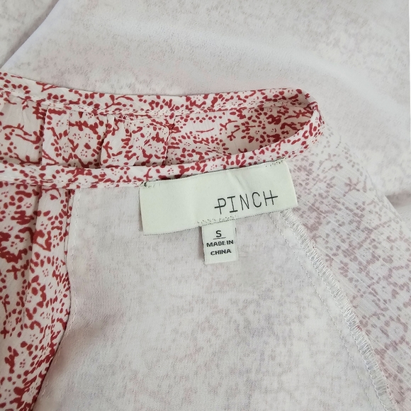 PINCH White & Red Floral Long Ruffles Sleeve Open Ties Back Romper Size Small - Picture 6 of 8